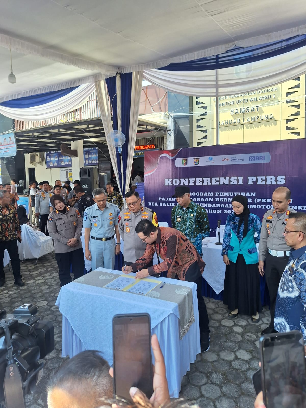 Gencarkan Kepatuhan Pajak, Pemprov Lampung dan BRI Regional Office Bandar Lampung Resmi Luncurkan Program Pemutihan Kendaraan 2025*