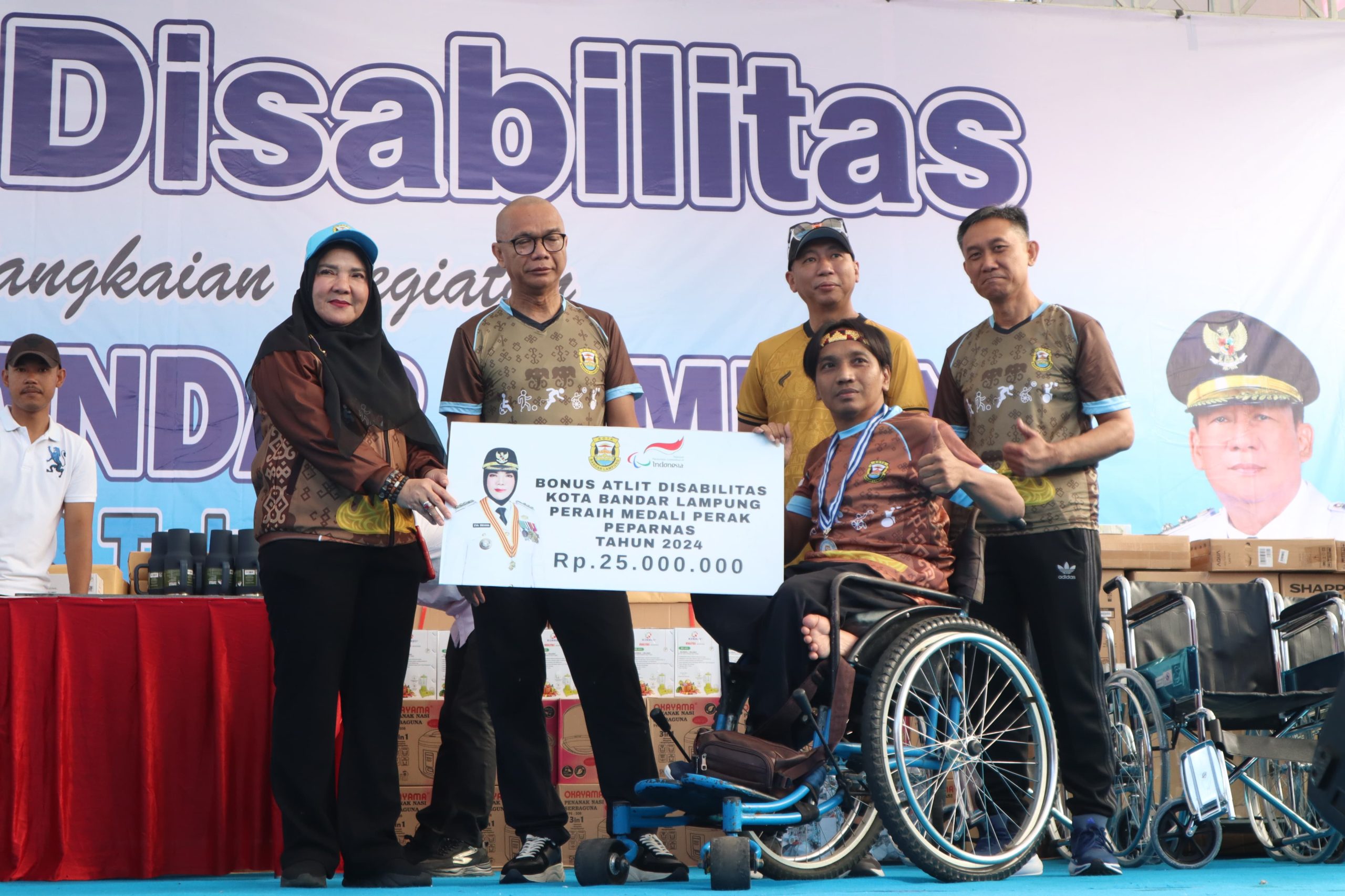Pemkot Gelar Jalan Sehat dan Senam Disabilitas dalam Rangka HUT Kota Bandar Lampung yang ke-343 Tahun