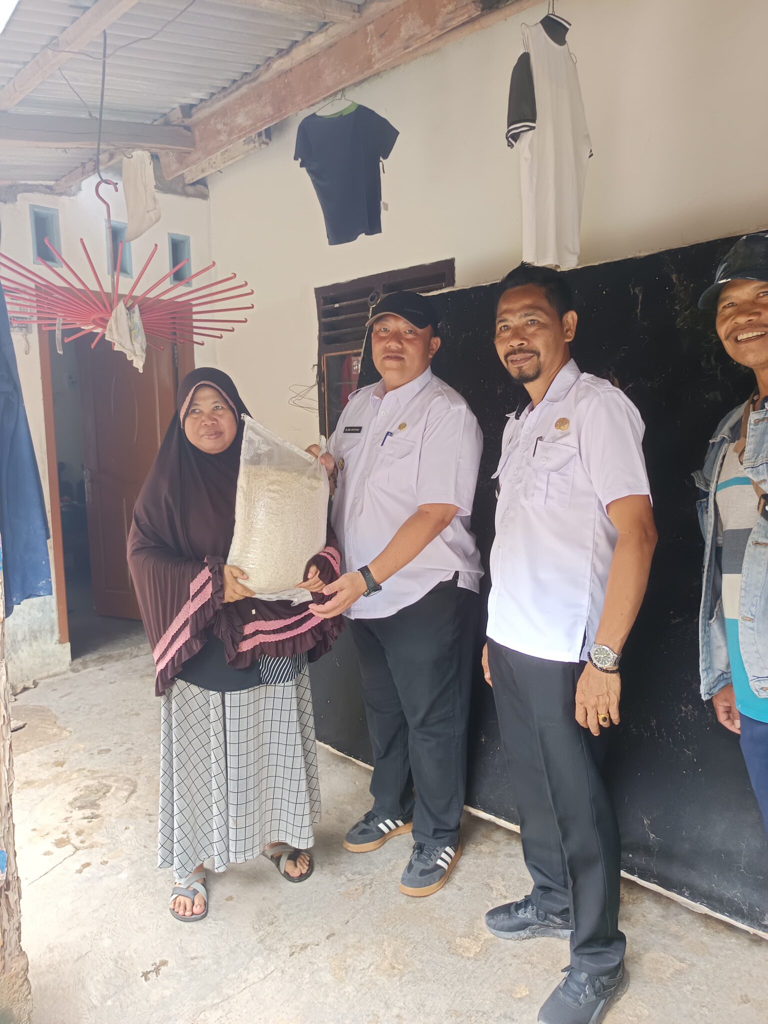 Pemkot Bandarlampung Salurkan Bantuan Beras ke Warga Terdampak Banjir