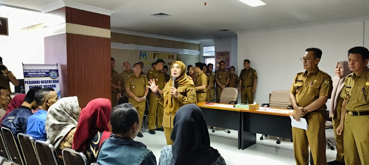 Bantuan Sosial Ratusan Juta Rupiah Mengalir ke Korban Sakit dan Bencana di Bandar Lampung