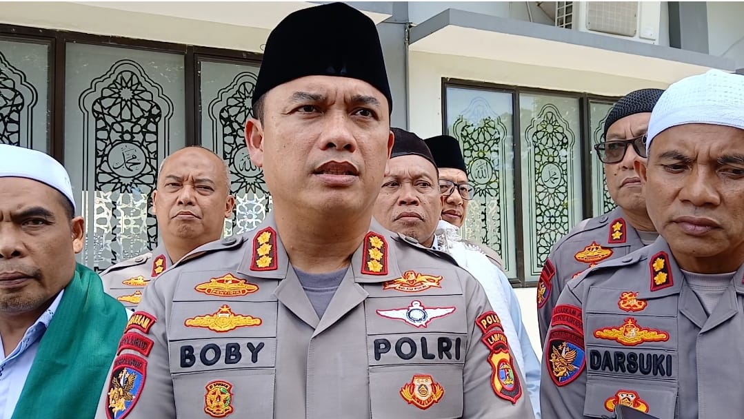 Polda Lampung Gelar “Sholat Gaib” Korban Bencana Sumatra