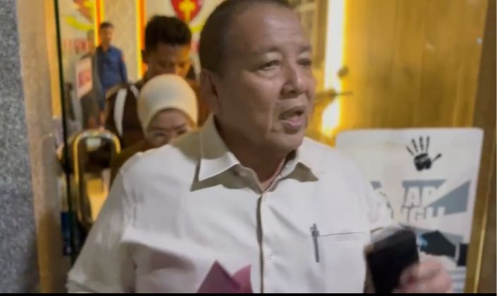 Drama Map Penutup Wajah, Arinal Djunaidi Akhirnya “Buka Suara” di Kejati Lampung Soal Korupsi Rp271 Miliar!