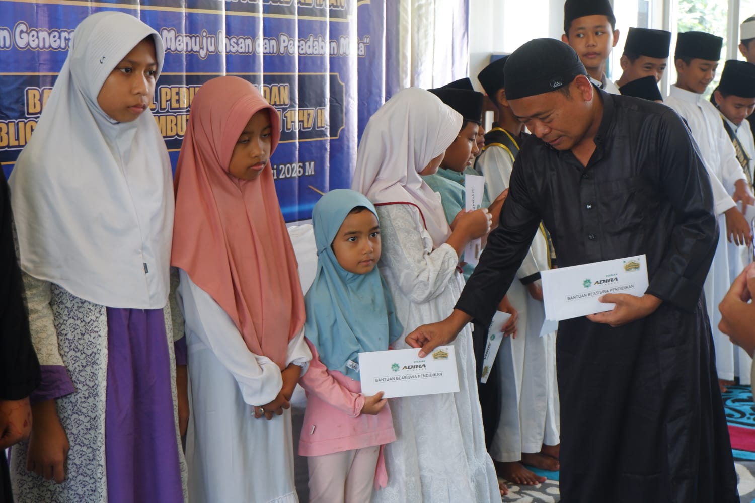 Sambut Ramadhan; Masjid Al Iman Gelar Baksos dan Tabligh Akbar