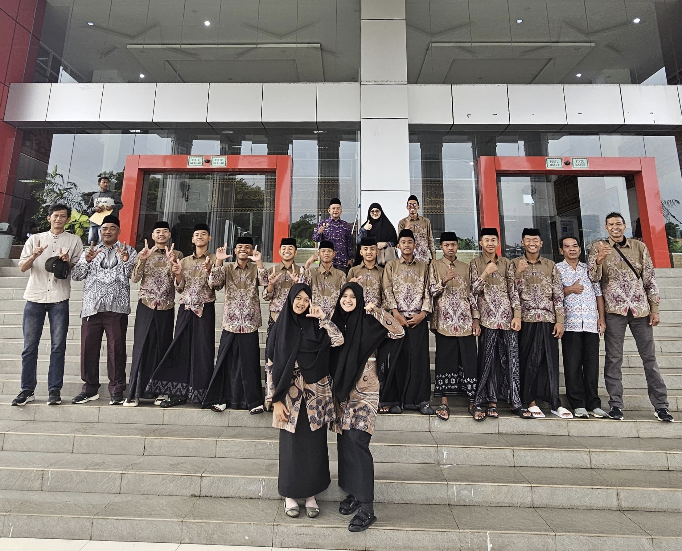 Bawa Nama Bandar Lampung, Santriwati Ponpes Rhyadhus Sholihin Optimis Borong Juara di MKTBM Lampung 2026