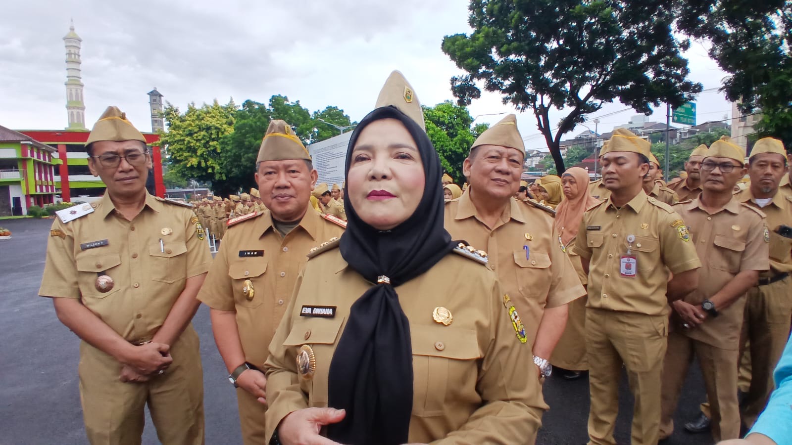 Sidak Mendadak Menanti: Bunda Eva Tekan Disiplin ASN Balam di Apel Perdana Pasca-Lebaran