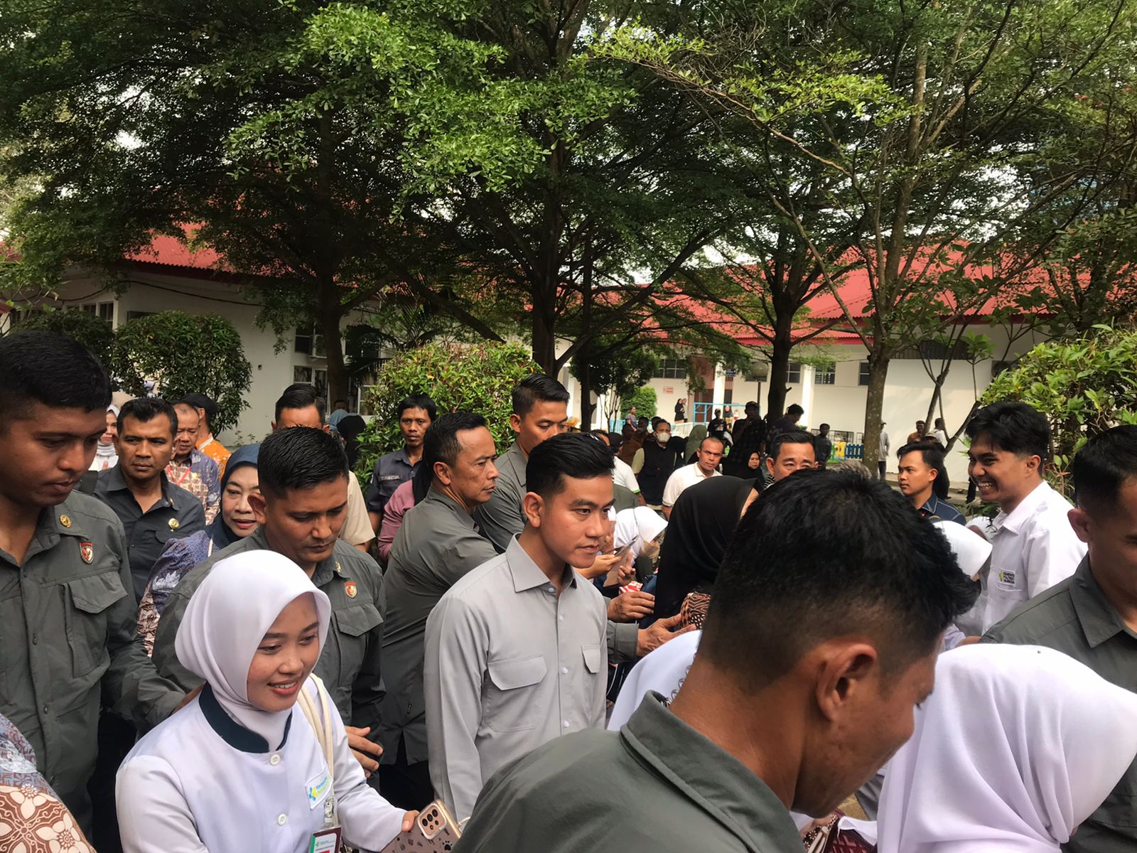 Gibran Siap Dukung Pengembangan RSUD A Dadi Tjokrodipo, Target Jadi Rumah Sakit Rujukan 31 Puskesmas