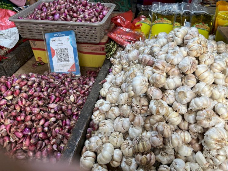 Awal Pekan Mencekam, Harga Bawang & Beras Melejit, Cabai Justru Turun