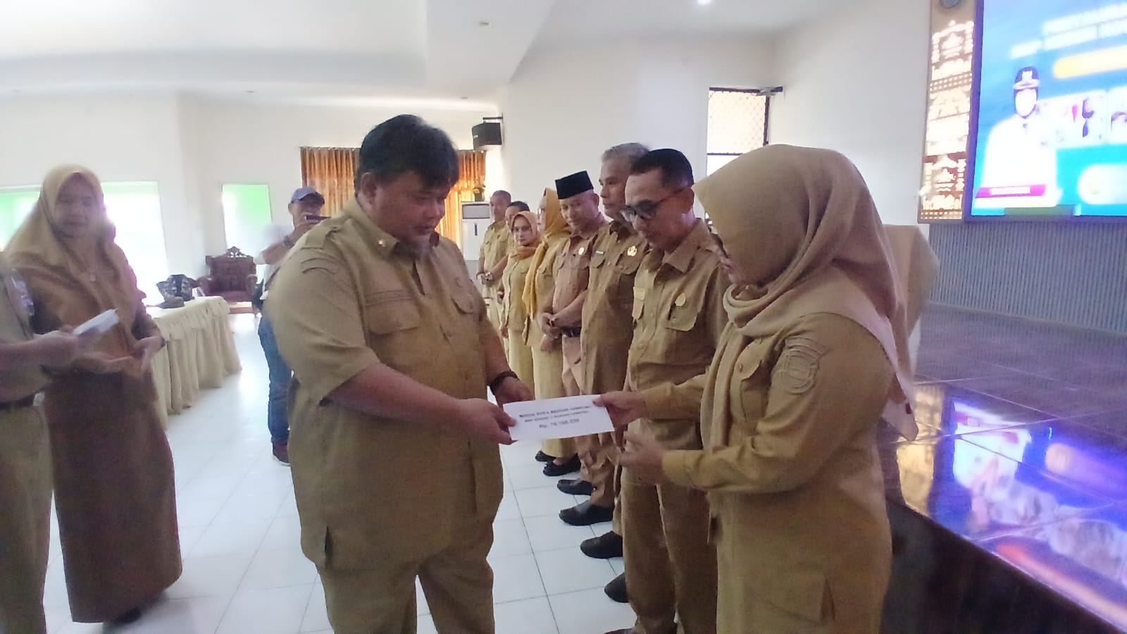 Mulai Diuji Coba, Pemkot Bandar Lampung Guyur Bosda Rp300 Ribu per Siswa SMP