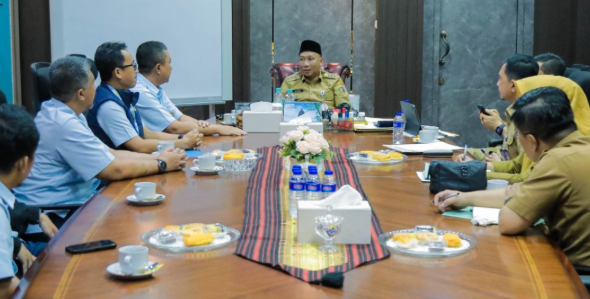 Lampung Targetkan Seluruh Desa Teraliri Listrik 2026, Pemprov-PLN Susun Roadmap Pemerataan Energi