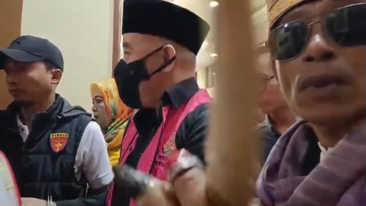 Ponsel Wartawan Dipukul Saat Liput Sidang Dendi Ramadhona, Diduga Alami Intimidasi Berulang