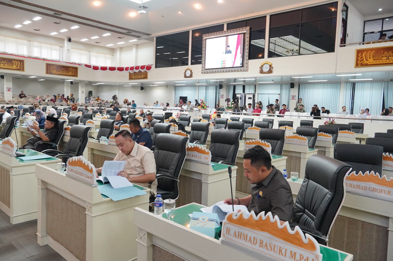 Jawab Pandangan Fraksi Soal RAPBD 2027, Pemprov Lampung Tekankan Hilirisasi dan Penguatan Ekonomi Desa